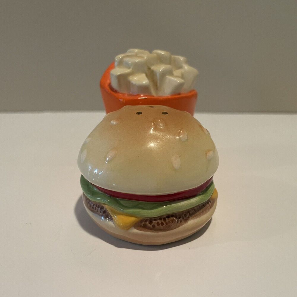 Westland Giftware MWAH Magnetic Burger And Fries S & P Shaker Set - Picture 3 of 8